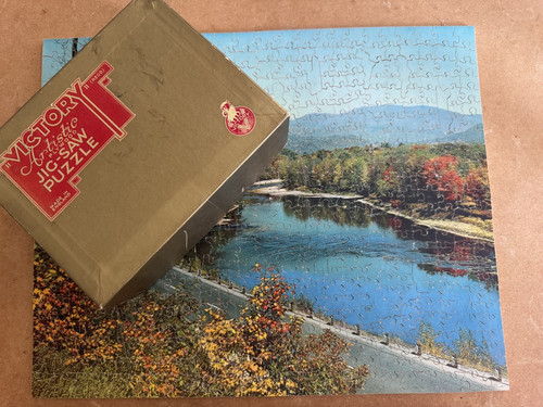Vintage victory gold - victory, box