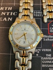 Piere Cardin 93401 Water Resistant Quartz Date Watch Silver/Gold Tone. VG