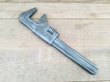 Vintage Shelley 11” F Shaped