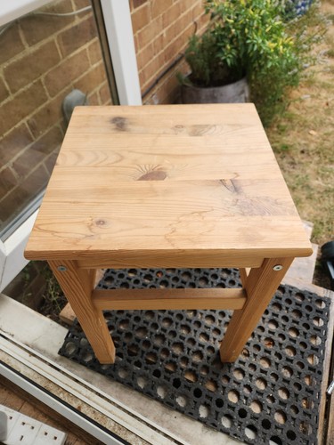 Small woodern side table - woodern,