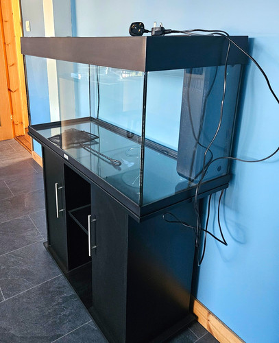 Fluval 200l aquarium - 200l, black