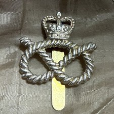Queen's Own Royal Staffordshire Yeomanry Cap Badge QC EIIR Issued VINTAGE Org
