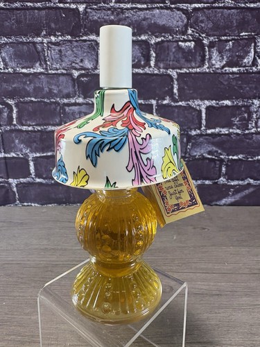 Old fashioned oil lamp - lamp, {3oz