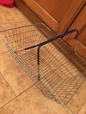 VINTAGE MID CENTURY WIRE SUPERMARKET TYPE SHOPPING BASKET RETRO