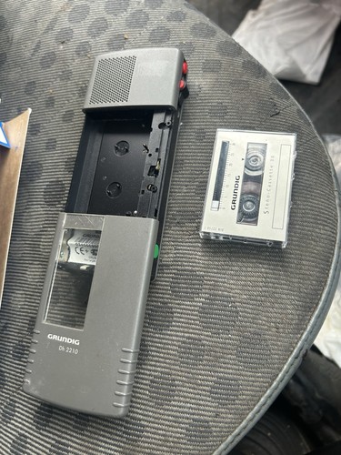 Grundig 2210 handheld - grundig,