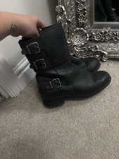 Ugg Women’s Black Leather Buckle Biker Boots Wilcox Size 5.5 Good Used Conditon