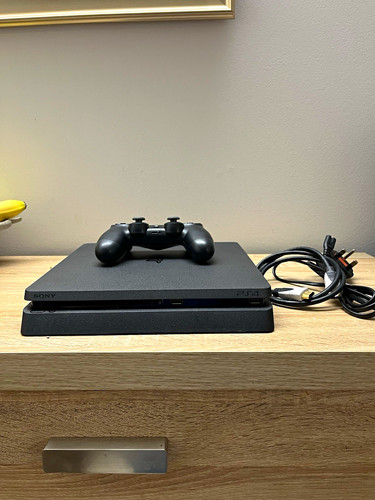 Sony playstation slim - sony, ps4