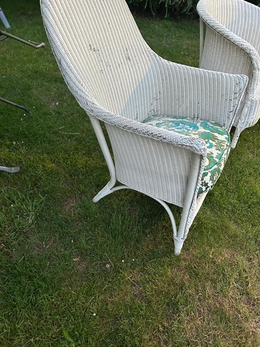 Vintage lloyd loom chairs - 2x,