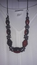CHUNKY DARK RED,SILVER, BLACK BEAD PENDANT ADJUSTABLE NECKLACE COSTUME JEWELLERY