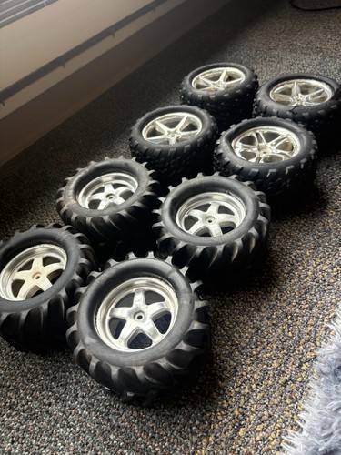 Traxxas maxx chevron - e-maxx,