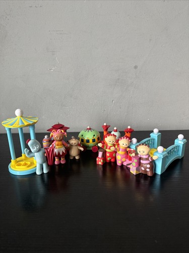 The night garden - garden, figures