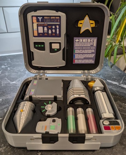 Starfleet medical kit with - starfleet,