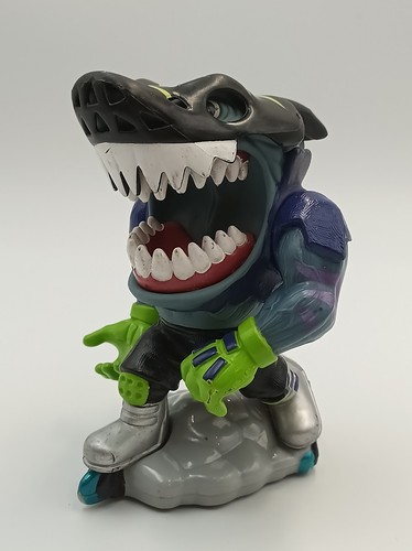 Mattel 1995 street sharks - -,