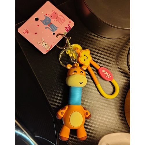 Cute giraffe keychain - cute,