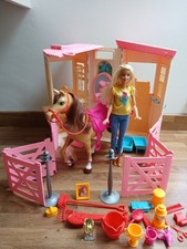 Vintage folding Barbie styling stable playset with barbie,horse and accessories