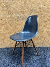 VINTAGE EAMES FOR HERMAN MILLER DSR CHAIR WOOD EIFFEL BASE 50s 60s in Dark Blue