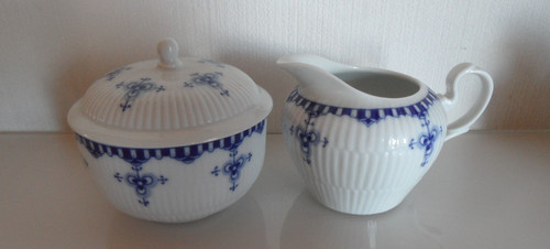 Wallendorf porcelain creamer - wallendorf,