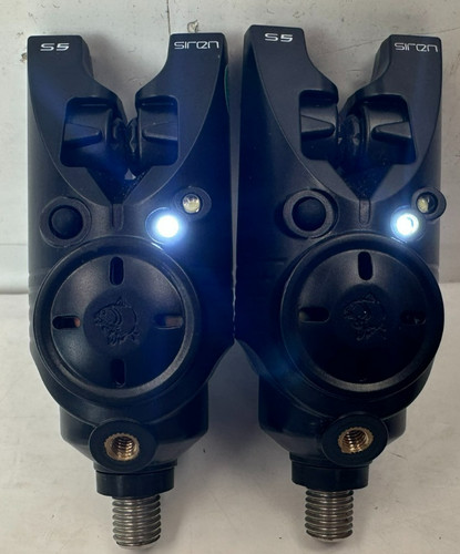 Nash siren pair bite - siren,