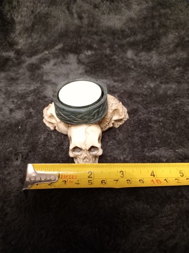 Gothic skull tealight - gothic, candle