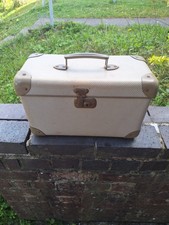 small Vintage 1950s case ideal