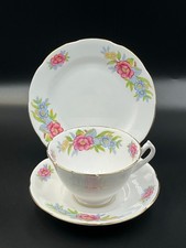 Vintage Collingwoods Tea Trio.