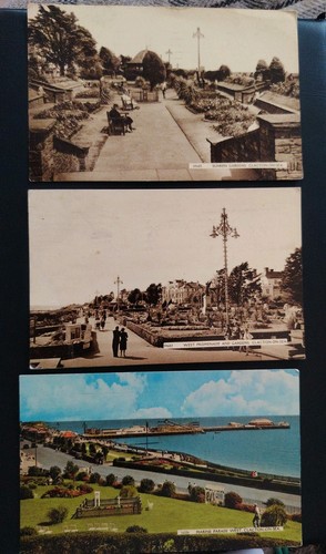 Clacton sea postcards - x,