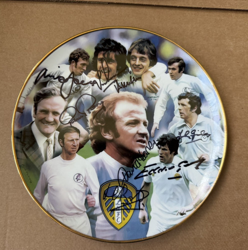 Multi signed revie men plate - multi, revie's