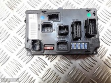 2006 PEUGEOT 407 FUSE BOX