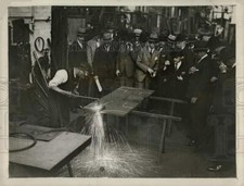 1928 Press Photo Safe
