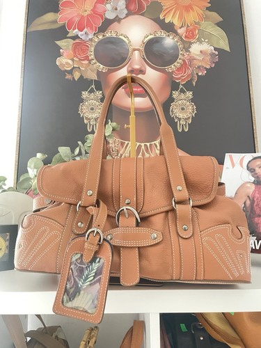 Accessorize boutique tan - boutique,