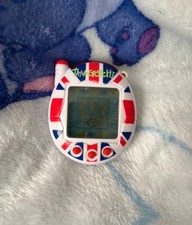 Tamagotchi v3 connection 2004 vintage kids electronic pet toy digital pet