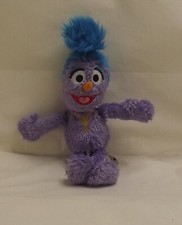 Phoebe Plush – Sesame Street / Furchester Hotel – Hasbro – 2014 – 9" Soft Toy