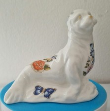 Aynsley Cottage Garden Seal