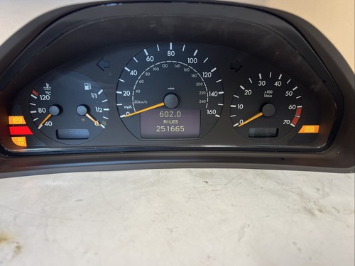 2002 mercedes w208 clk320 - w208,