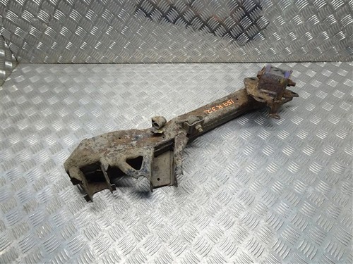 Right rear trailing arm q4 - -,