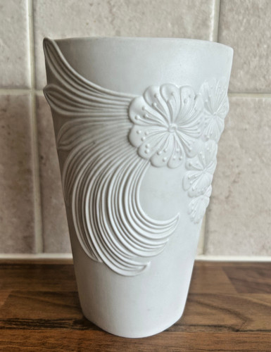 German kaiser porcelain vase - kaiser,