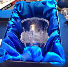 LALIQUE BEAUTIFUL FRENCH LALIQUE " DAMPIERRE  VASE DEPICS SWEET BIRDS ALL AROUND