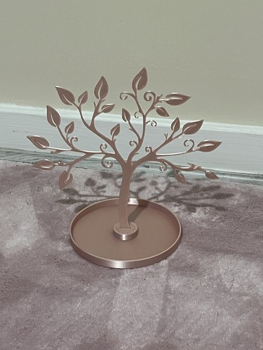 Beautiful tree jewellery stand - beautiful,