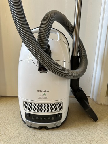 Miele s8330 medicair 2200w - medicair,