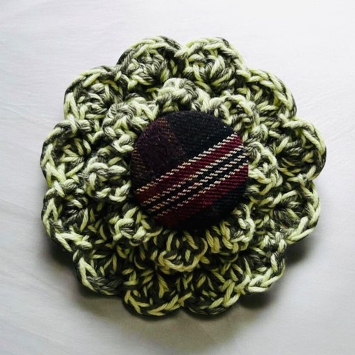 90s green flower - flower, lapel