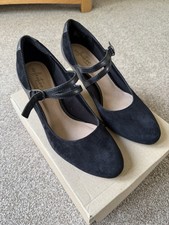 Women’s Black Suede Clark