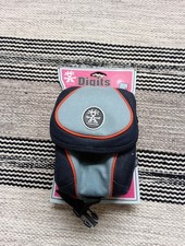 Crumpler Digits Crisp  E