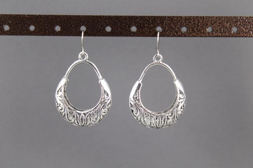 Silver hollow hoop dangle