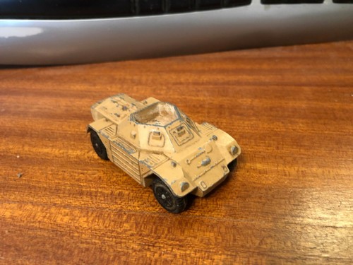 Dinky toys 680 - ferret, scout