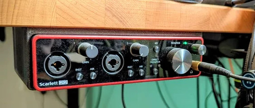 Focusrite scarlett 2i2 - focusrite,