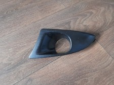 LEFT FRONT FOG LAMP SURROUND