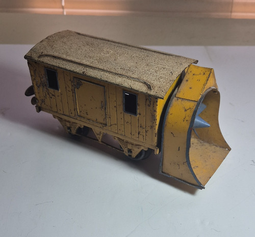 Hornby gauge tin - snow, plough