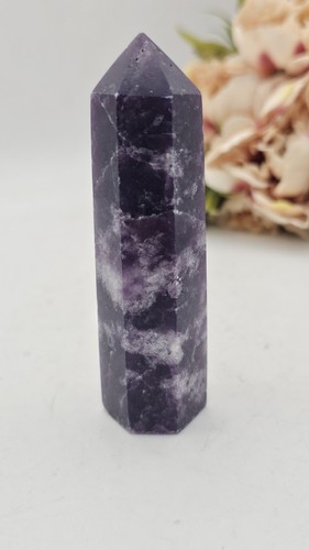 Lepidolite tower point 84g - lepidolite,