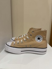 Converse Women’s Chuck