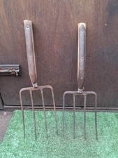 Vintage Garden Brades